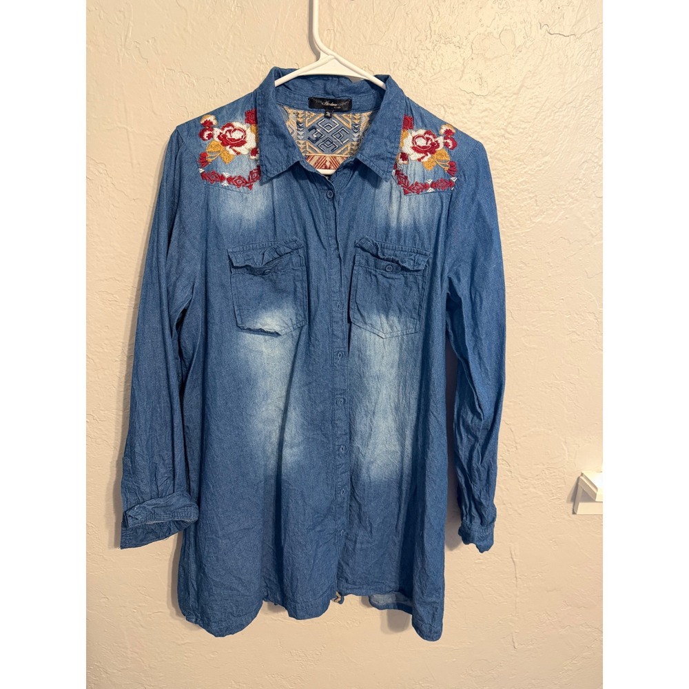 Andree by Unit Womens Medium Embroidered Denim Western Shirt Blue Long Sleeve